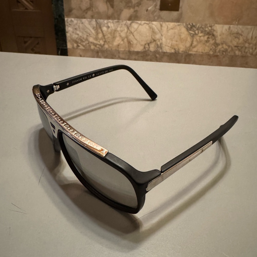 Louis Vuitton sunglasses z0843w931 - Picture 4 of 12